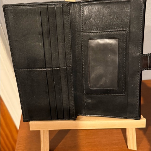 Fendi Black Patent Leather Wallet with Gold Buckle - Picture 6 of 9